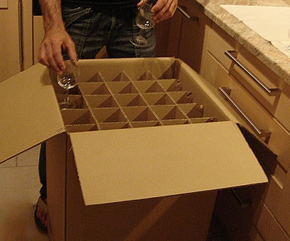 Verre enveloppé dans un carton